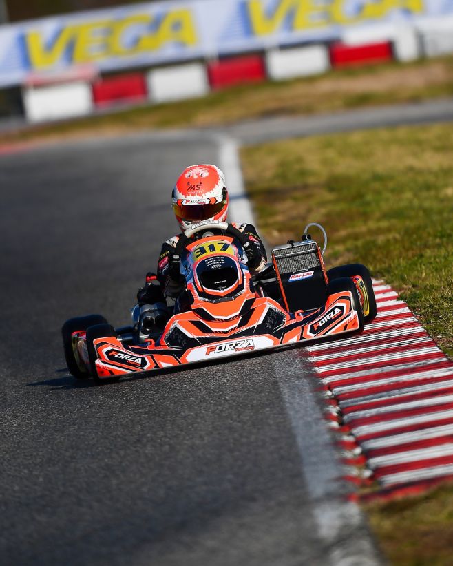 POLE POSITION in the 53° Trofeo delle Industrie at @southgardakarting @_remeksamczyk_kartingdriver - @forzaracinguk take...